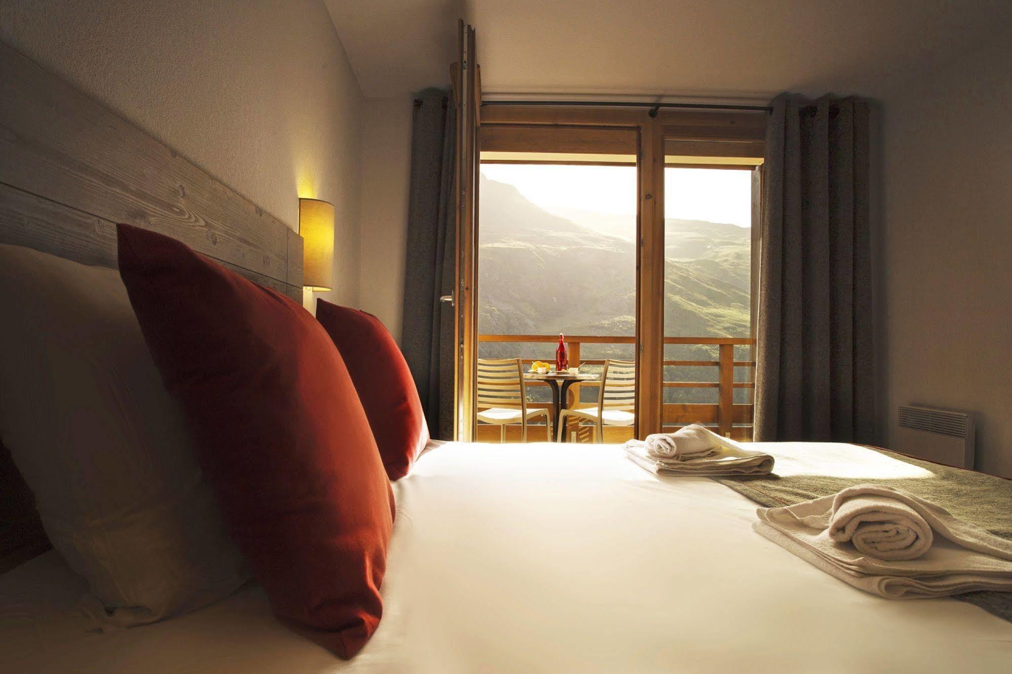 Residence Club Mmv Le Coeur Des Loges **** Сен-Мартен-де-Бельвиль Экстерьер фото
