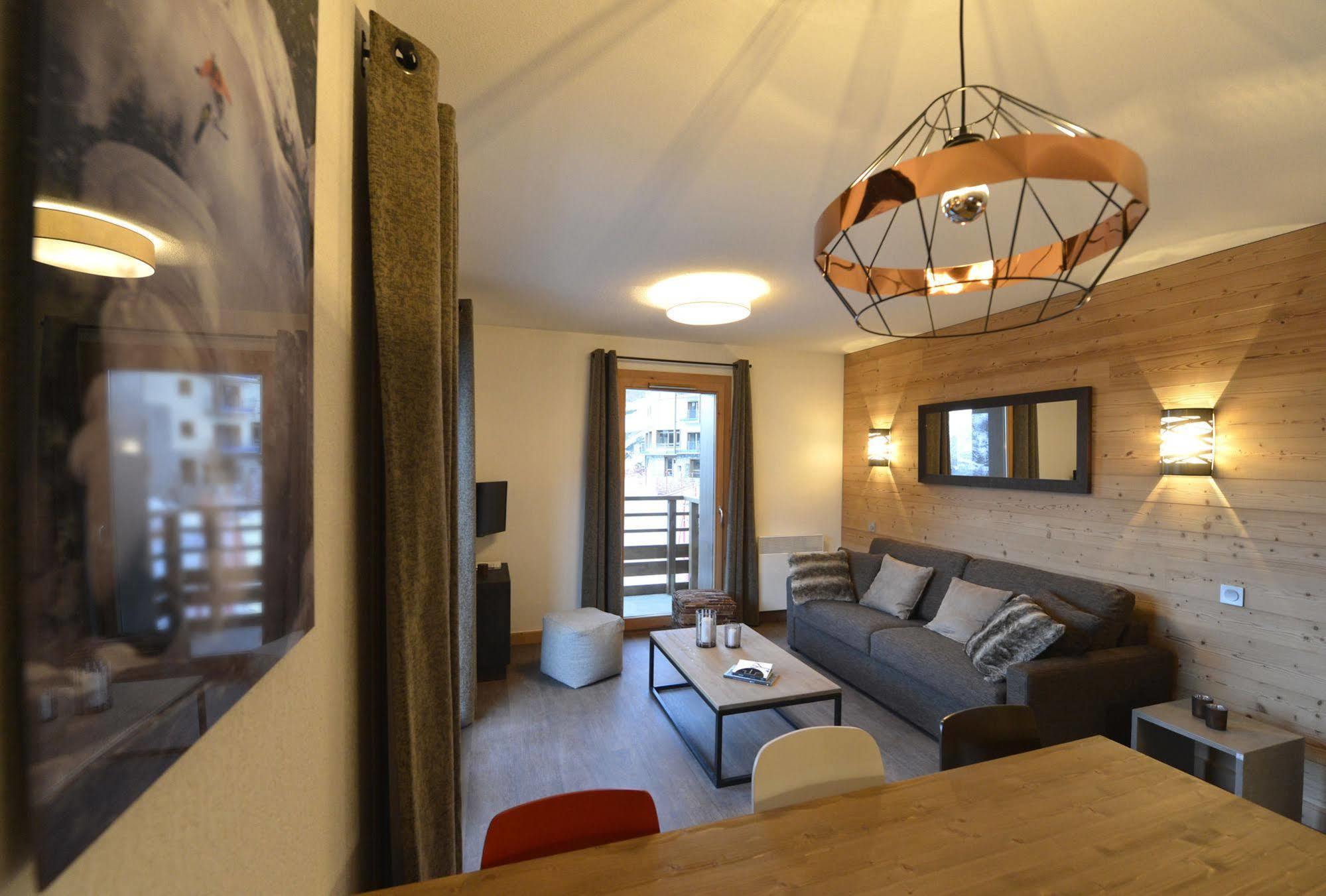 Residence Club Mmv Le Coeur Des Loges **** Сен-Мартен-де-Бельвиль Экстерьер фото